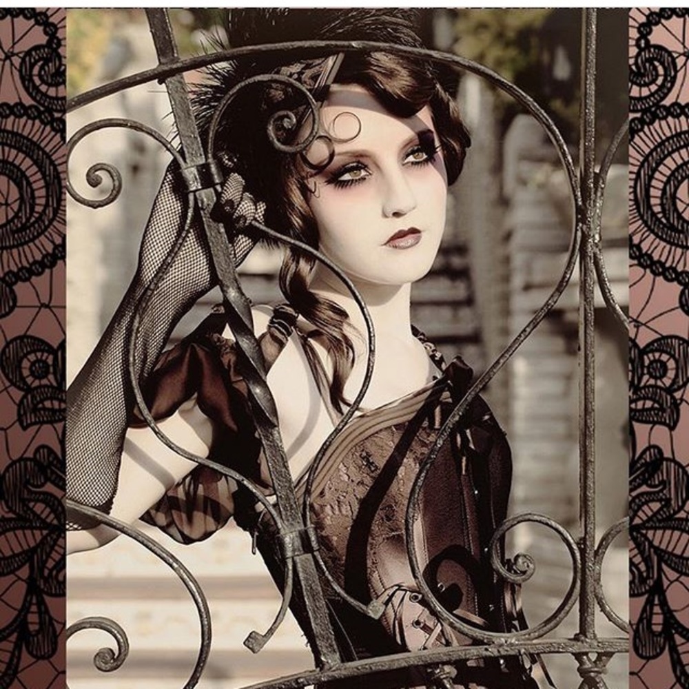 Meet your Posher, Demara